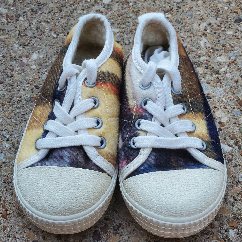 Zara Baby Dream Big Fleece Plaid Sneakers 22 6 - Picture 2 of 8